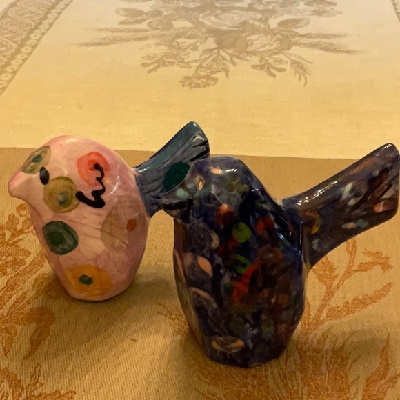 Set of 2 wonderful birds.  Hand painted and Handmade from “the Mustard Seed”. - Picture 3 of 7